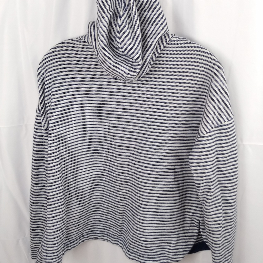 5 for $25 Women Small A New Day Pull Over Hoodie - Picture 3 of 6